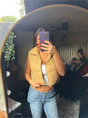Cropped Tan Puffer Vest - Casual Women's Jacket